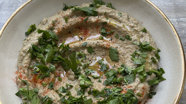 Auberginenpüree mit Petersilie